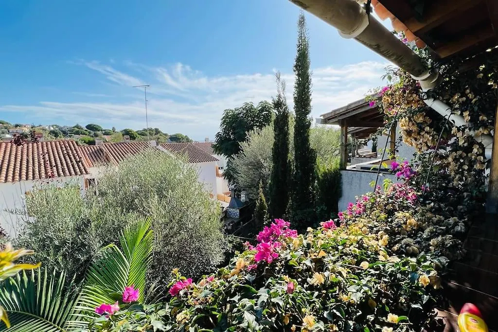 Mediterranean House, Beach And Charm Garden Arenys de Mar Holiday home